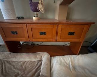 Side console storage table