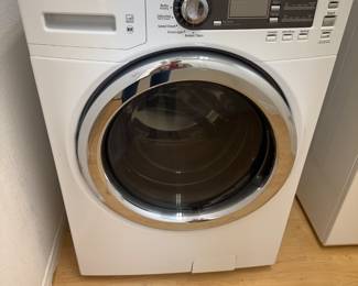 washer and dryer for sale - not matching