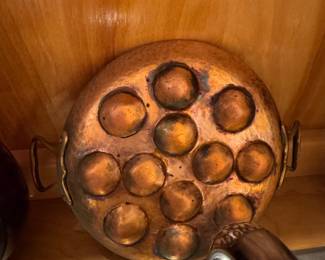 Copper escargot pan