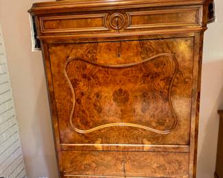 Louis Philippe standing secretary, beautiful, locks with keys