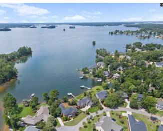 COME HOME TO LAKE MURRAY.
CALL PAM LAWSON WITH HOME ADVANTAGE REALTY FOR A PRIVATE SHOWING. 803-920-0699