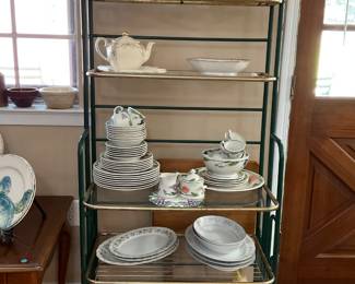 China, porcelain, and miscellaneous pieces