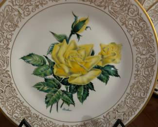 Boehm flower collection of five different plates