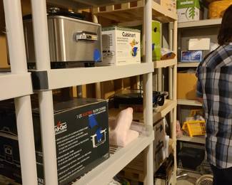 Lots of Misc Kitchen electronics, plastic shelving