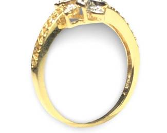 Outstanding 10Kt Yellow Gold Diamond Ring