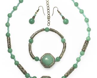 Awesome Aventurine Green Bead Necklace Set