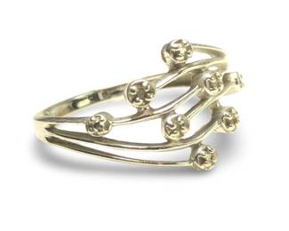 Delightful 10KT White Gold Ring
