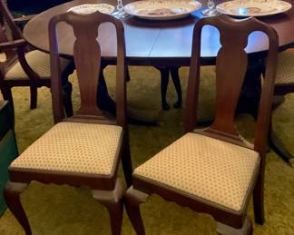 Dining room set table with 4 leaves and 6 chairs, made by Henkel- Harris, West Virginia