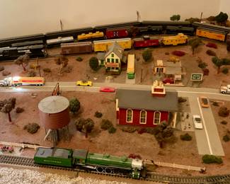 model train table