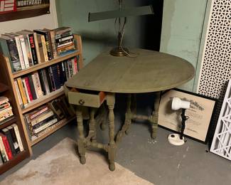 Vintage drop leaf table … 