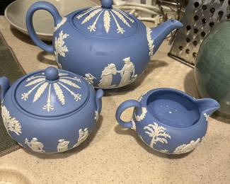 Wedgewood set of 3 …. 