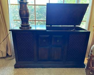 vintage stereo/record player