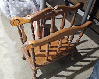 MAGAZINE RACK