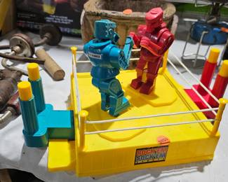 ROCKEM SOCKEM ROBOT TOY