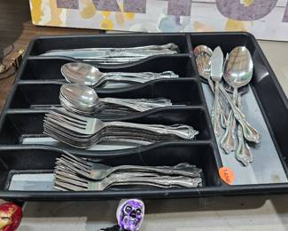 FLATWARE