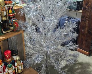 VINTAGE ALUMINUM CHRISTMAS TREE AND BOX