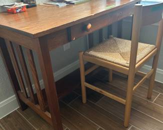 Nice desk and chair