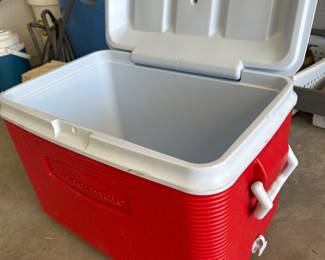 Ice chest