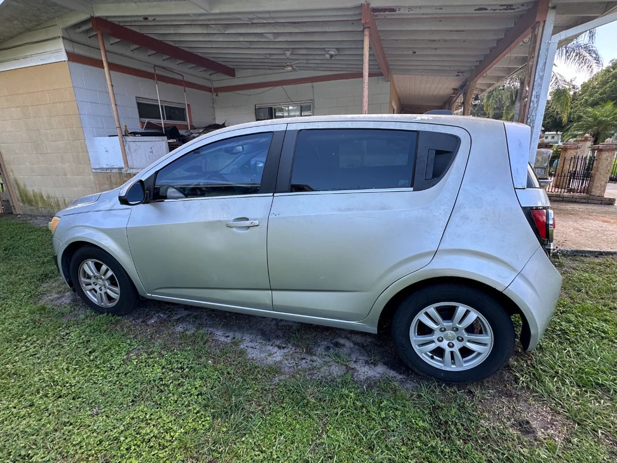 2015 Chevy Sonic. 152k miles $2000.