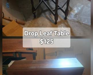 Antique Drop Leaf table
        $120