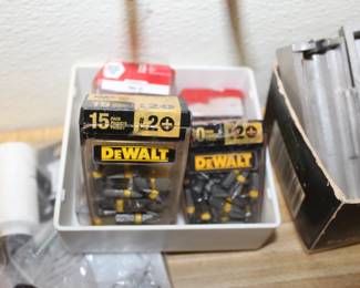 Flat and Phillips Bits for Drill