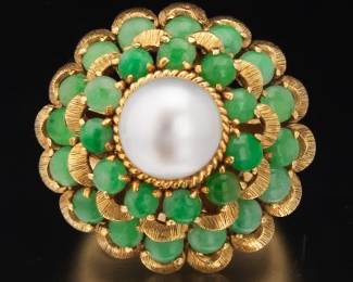 Ladies Gold, Pearl and Green Jadeite Jade Princess Ring
