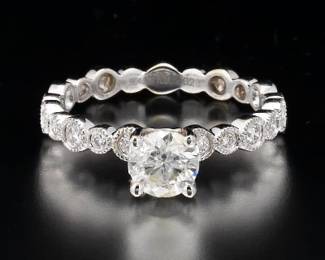 18K Gold Diamond Engagement Ring