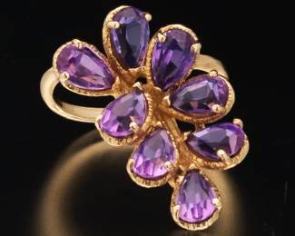 Ladies Gold and Amethyst Ring