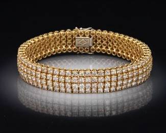 Ladies Hollywood Regency Style 18K Gold and 20 Ct Diamond Bracelet
