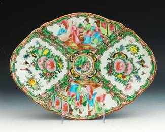 Chinese Famille Vert Porcelain Oval Footed Dish, ca. late Qing Dynasty