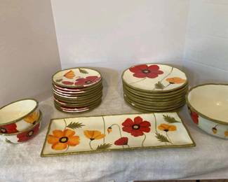 Poppy Dish And Serveware