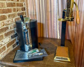 Mini keg and wine opener