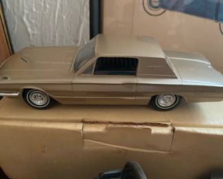 Vintage Thunderbird car radio