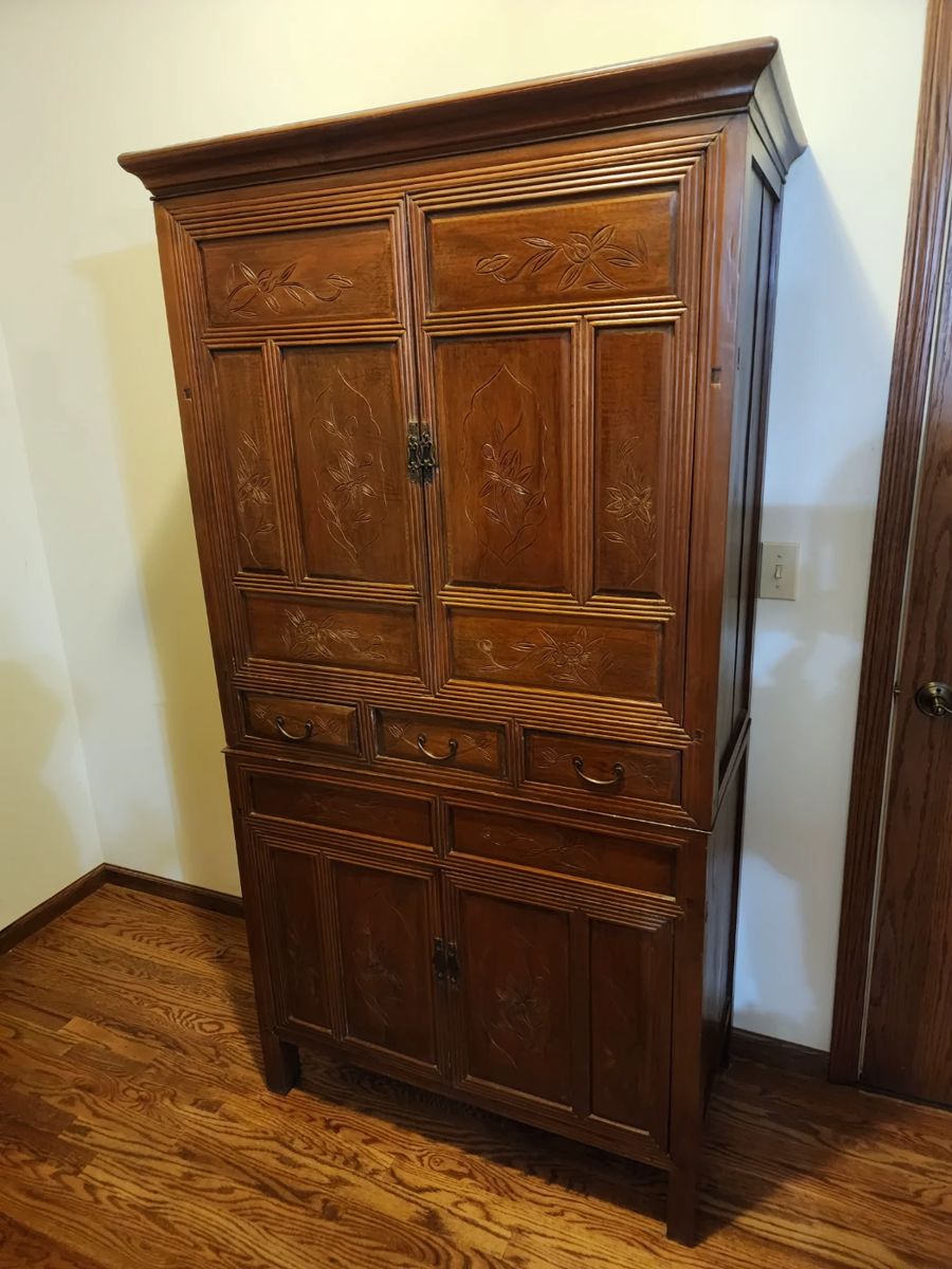 Antique orientalish Cabinet