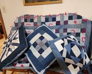 Handmade Quilt with matching pillows