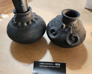 Taiwan Aboriginal snake figure container
