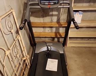 Healthtrainer Elite Treadmill