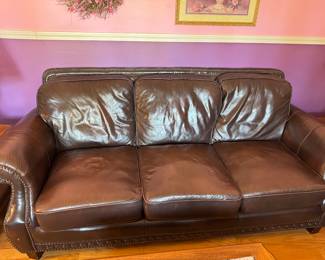 Leather sofa - nonsmoking / no pets home