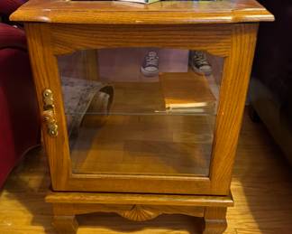 2 curio style
Oak end tables