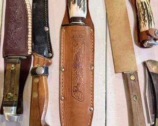 table full if knives