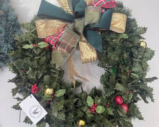 Beautiful Christmas wreath all have brand new bows