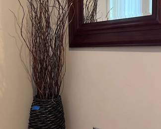 Mirror and corner decorative plant