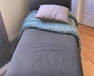 Chaise Lounge