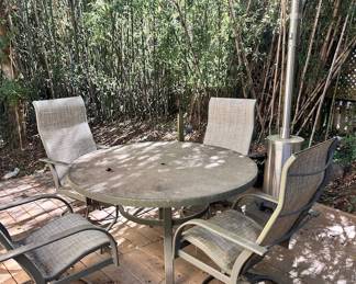 Outdoor patio set