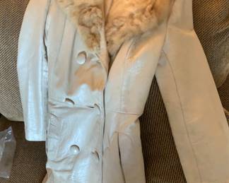 Vintage White Leather Fur Collar Coat