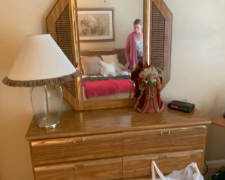 Mid-Century Modern Wood Bedroom Set (4)