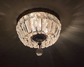 Light fixture