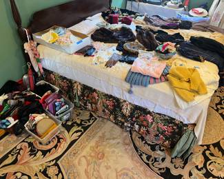 Vintage clothing, handbags, leather evening gloves, misc accessories