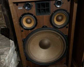 Pioneer CS 99A pair of speakers