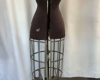 Hall-Borchert “Victoria” Dress Form